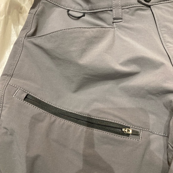 Duluth trading Co. Alaskan Hardgear Men’s hiking short outdoor NWOT SIZE 32Gray! - Picture 11 of 16